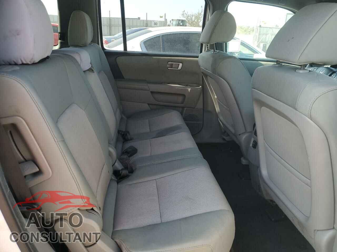 HONDA PILOT 2012 - 5FNYF4H43CB026047