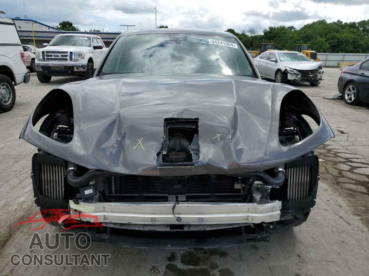 PORSCHE MACAN 2016 - WP1AF2A54GLB92362