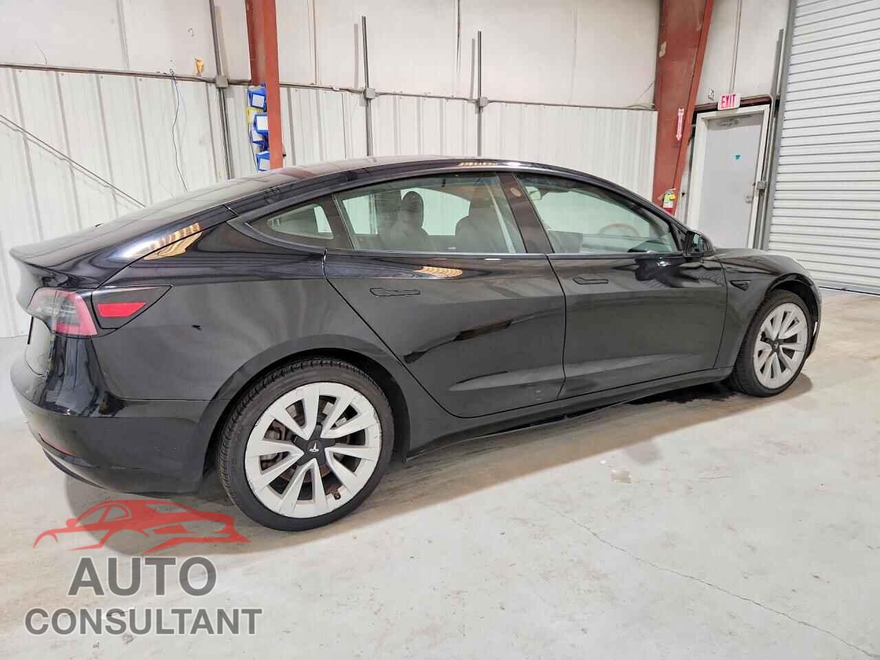TESLA MODEL 3 2022 - 5YJ3E1EA3NF371457