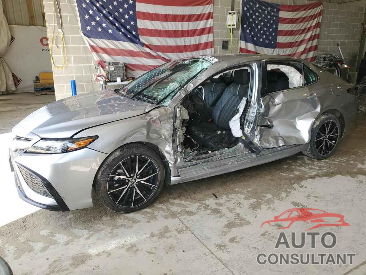 TOYOTA CAMRY 2022 - 4T1G11AKXNU713419