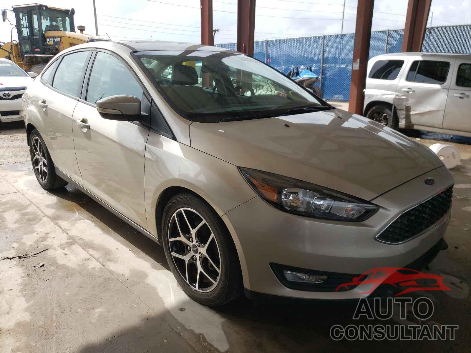 FORD FOCUS 2017 - 1FADP3H27HL294369