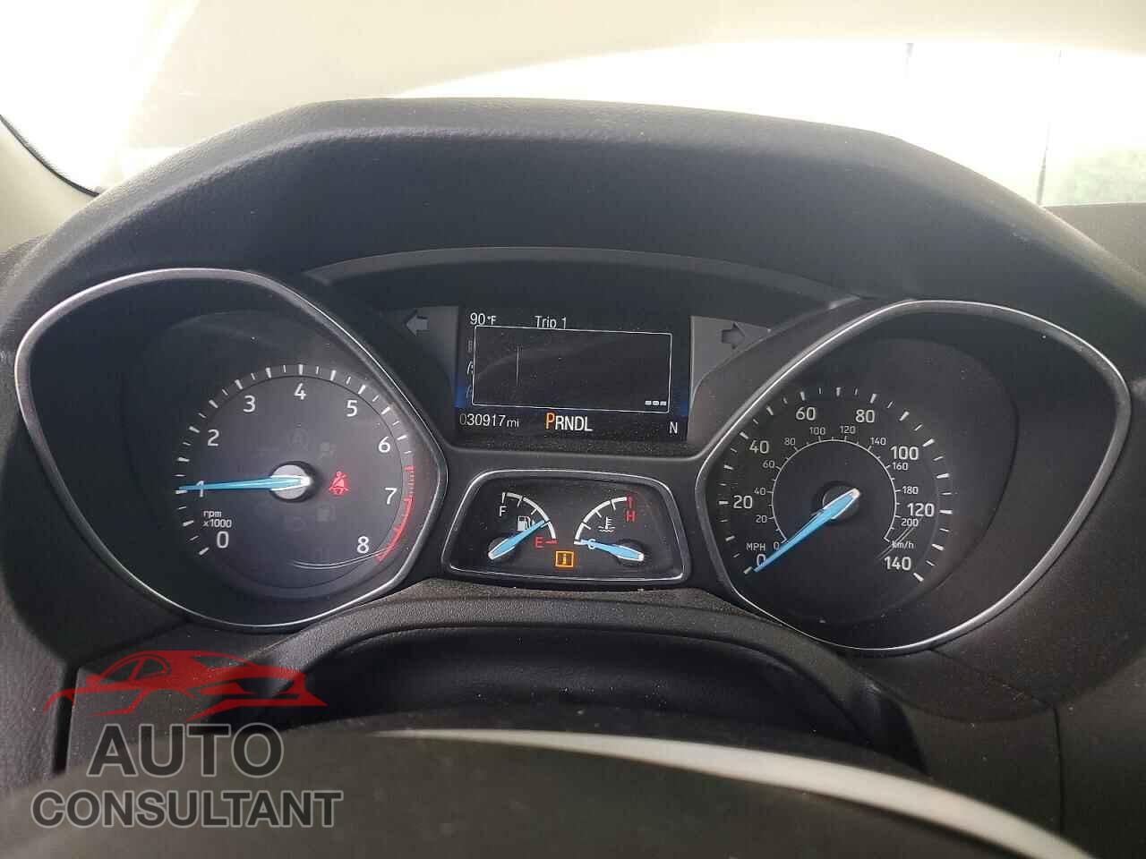 FORD FOCUS 2017 - 1FADP3F28HL320013
