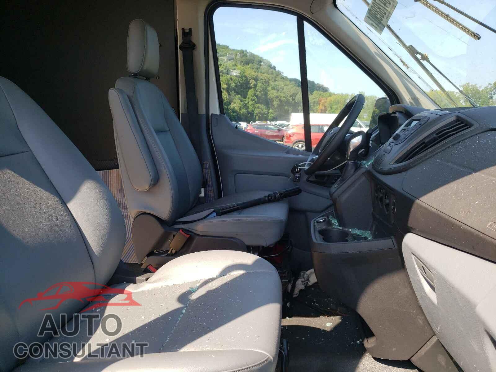 FORD TRANSIT CO 2019 - 1FTYR2CM2KKB75134