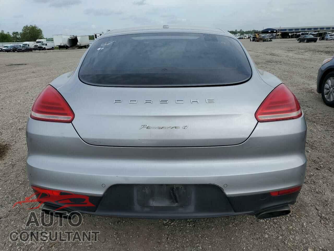 PORSCHE PANAMERA 2015 - WP0AA2A75FL006960