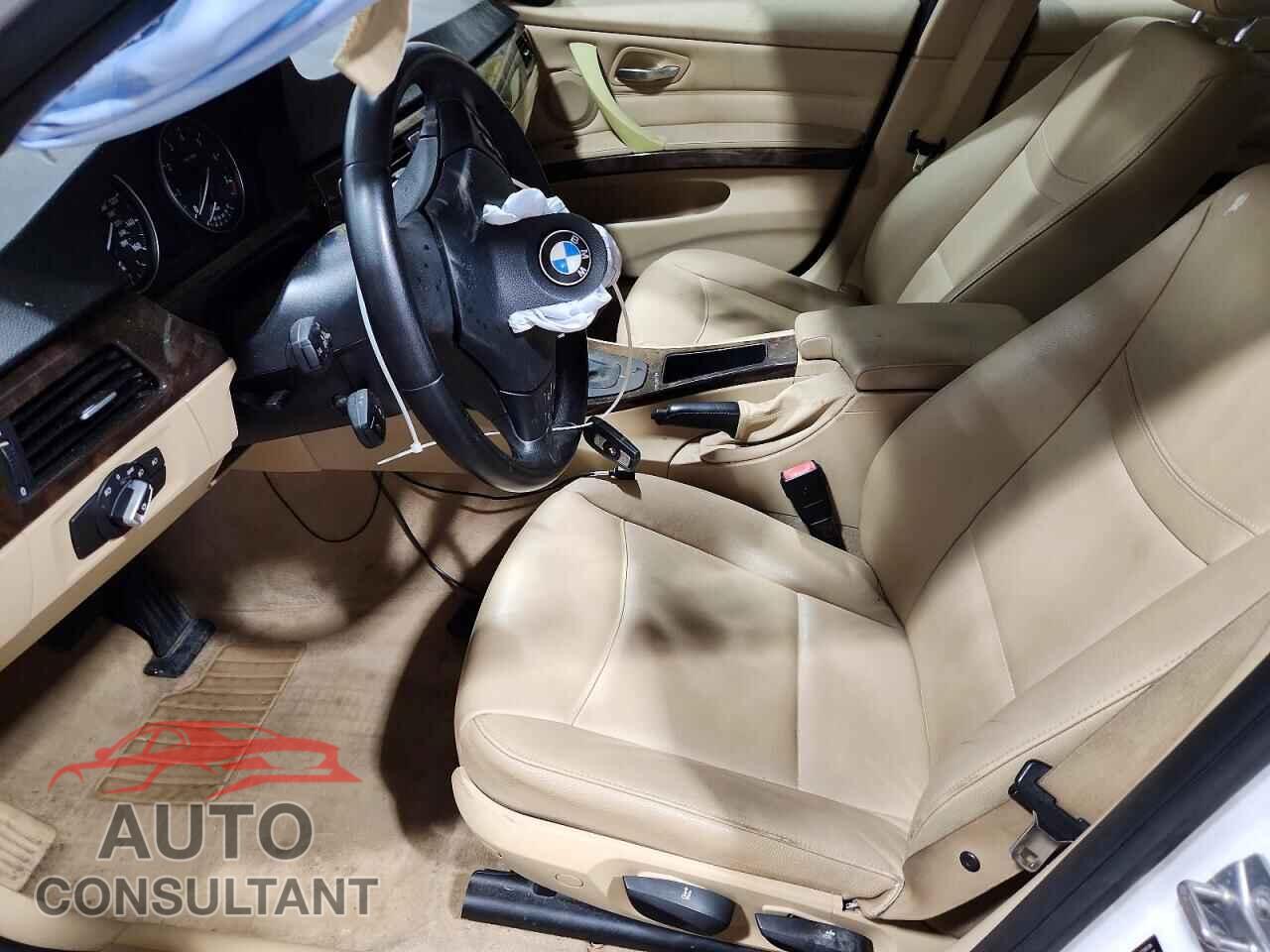 BMW 3 SERIES 2011 - WBAPH7C56BE460709