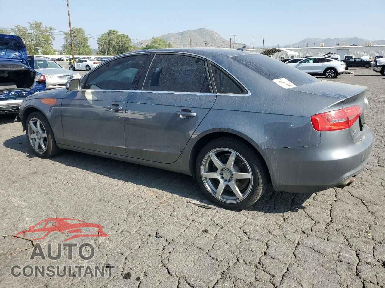 AUDI A4 2013 - WAUEFAFL8DN033099