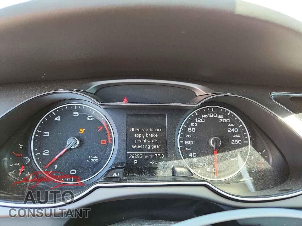 AUDI A4 2014 - WAUBFCFL5EN014395