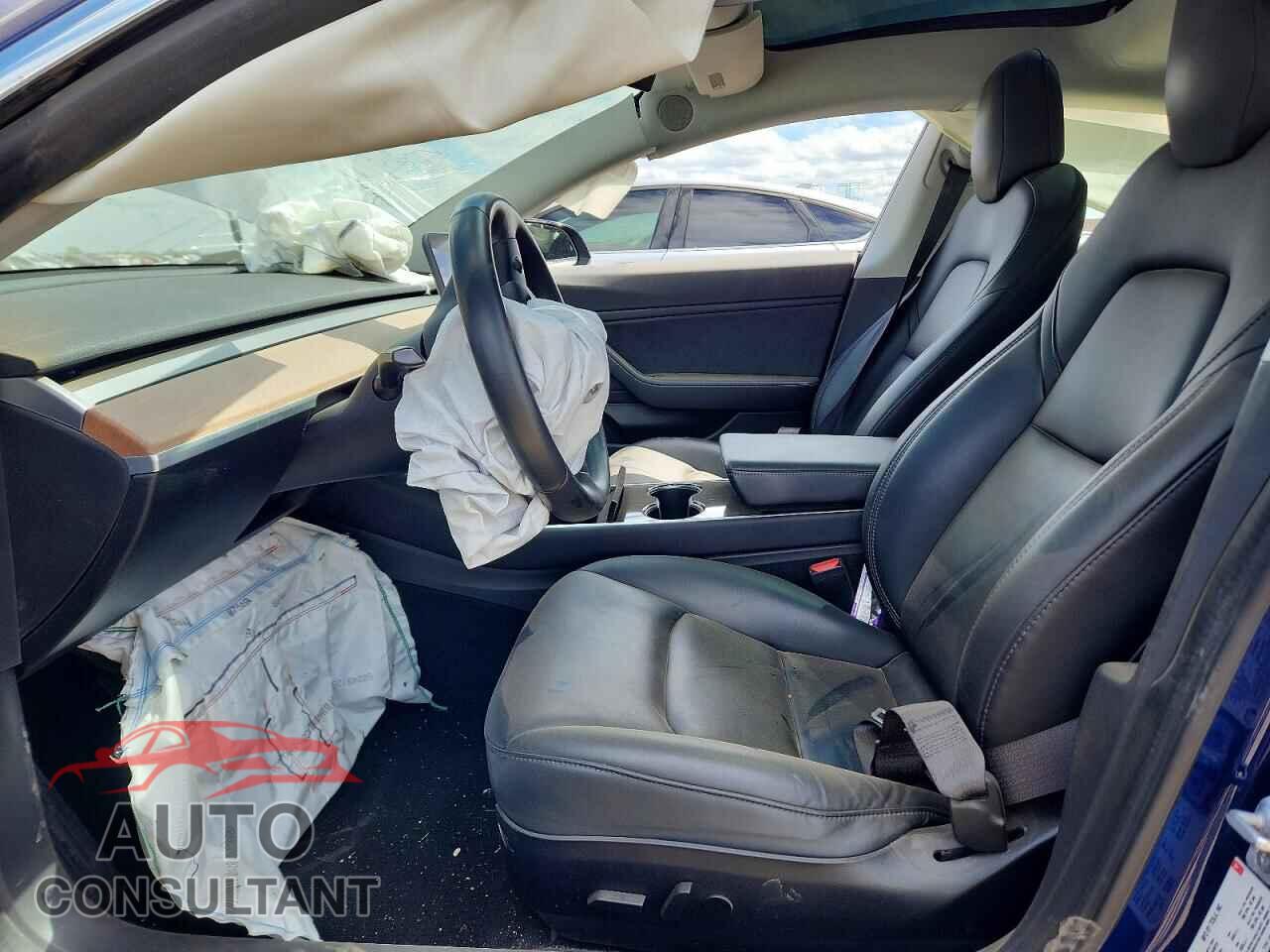 TESLA MODEL 3 2018 - 5YJ3E1EB9JF095191