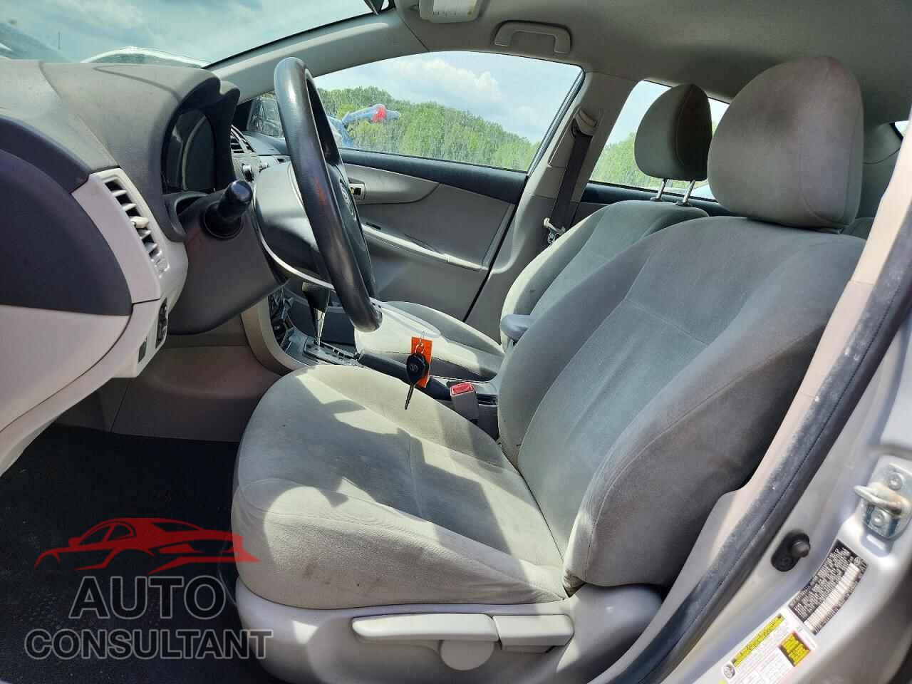 TOYOTA COROLLA 2013 - 2T1BU4EE2DC071088