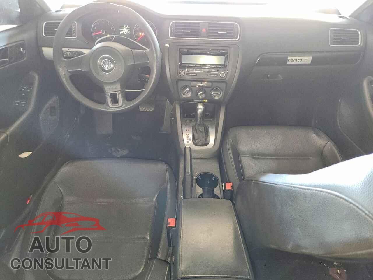 VOLKSWAGEN JETTA 2013 - 3VWDP7AJ4DM211943