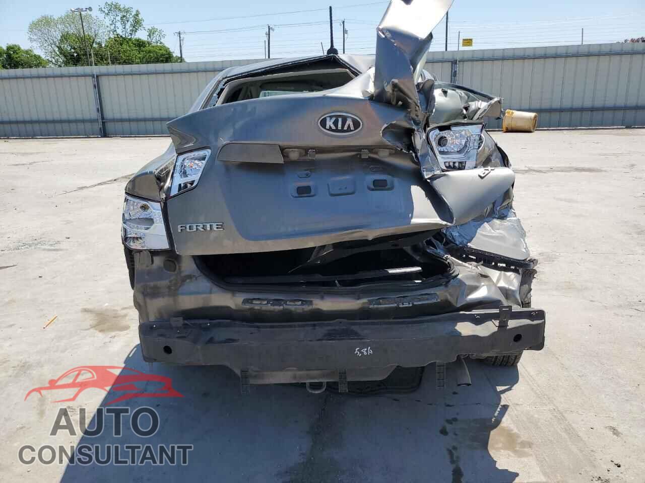 KIA FORTE 2011 - KNAFU4A20B5457559