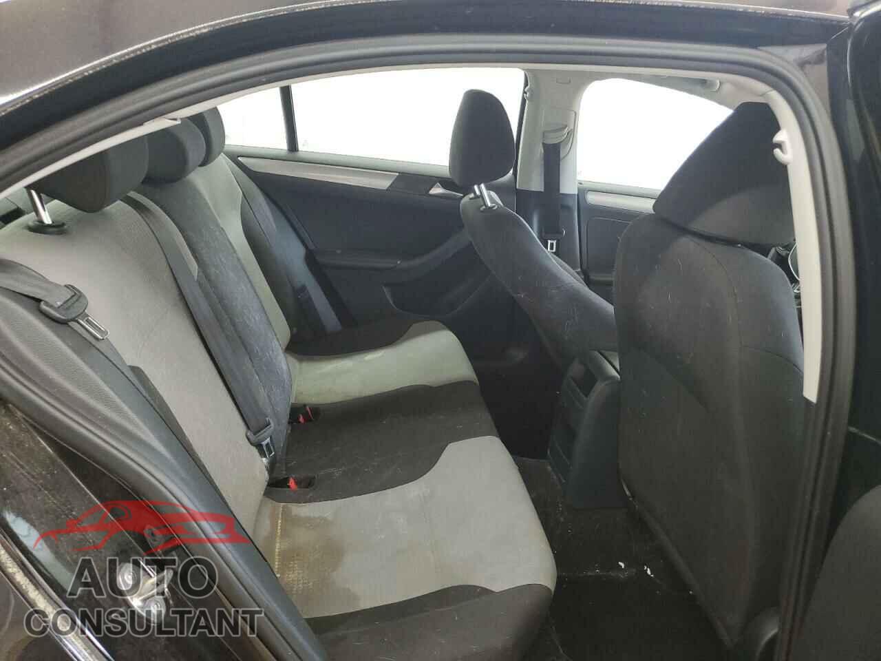 VOLKSWAGEN JETTA 2017 - 3VW2B7AJ8HM378978