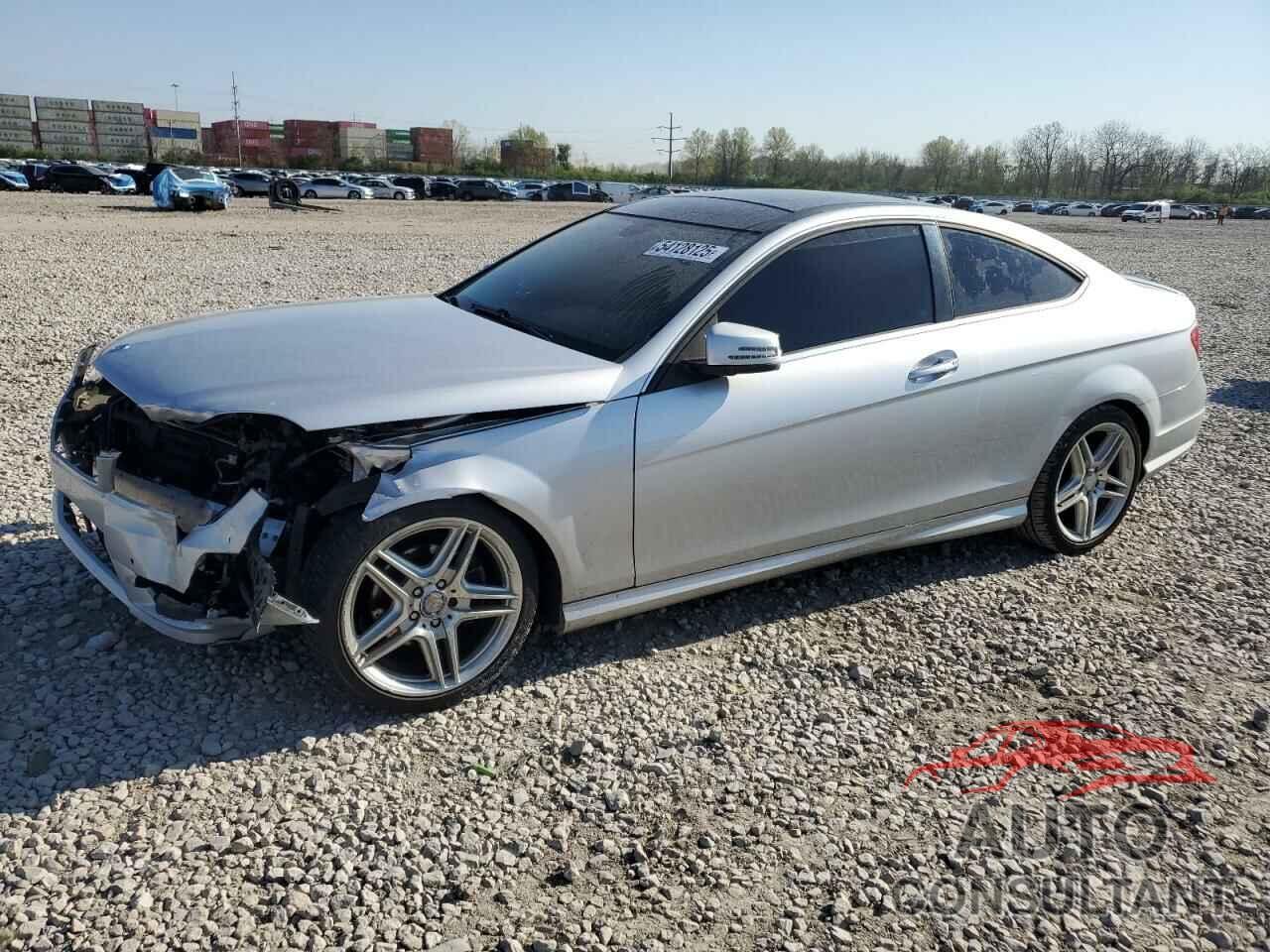 MERCEDES-BENZ C-CLASS 2013 - WDDGJ4HB9DG010716