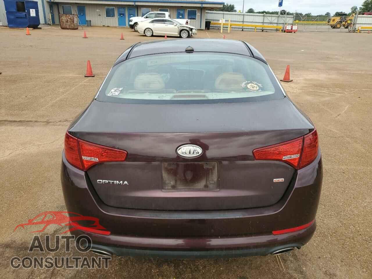 KIA OPTIMA 2011 - KNAGM4A71B5056974