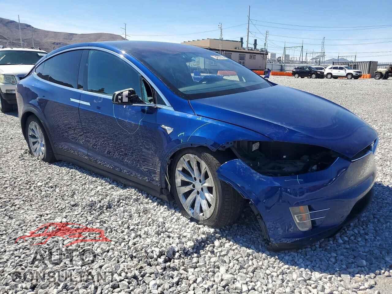 TESLA MODEL X 2020 - 5YJXCBE21LF245908