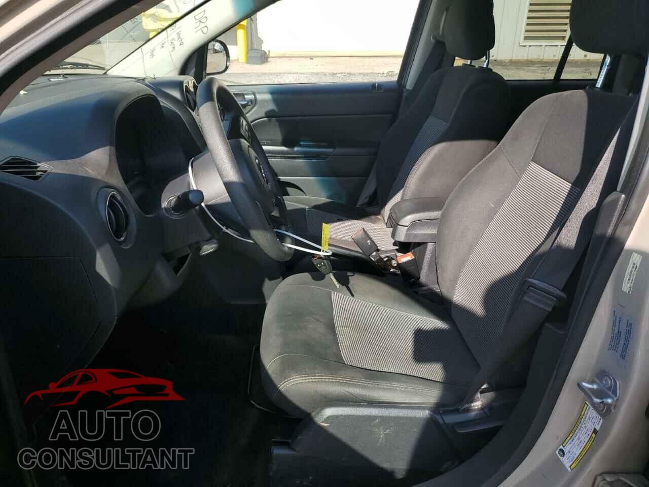 JEEP COMPASS 2017 - 1C4NJCBA3HD134788