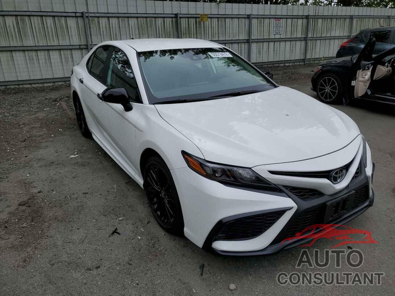 TOYOTA CAMRY 2021 - 4T1G11AK8MU433559