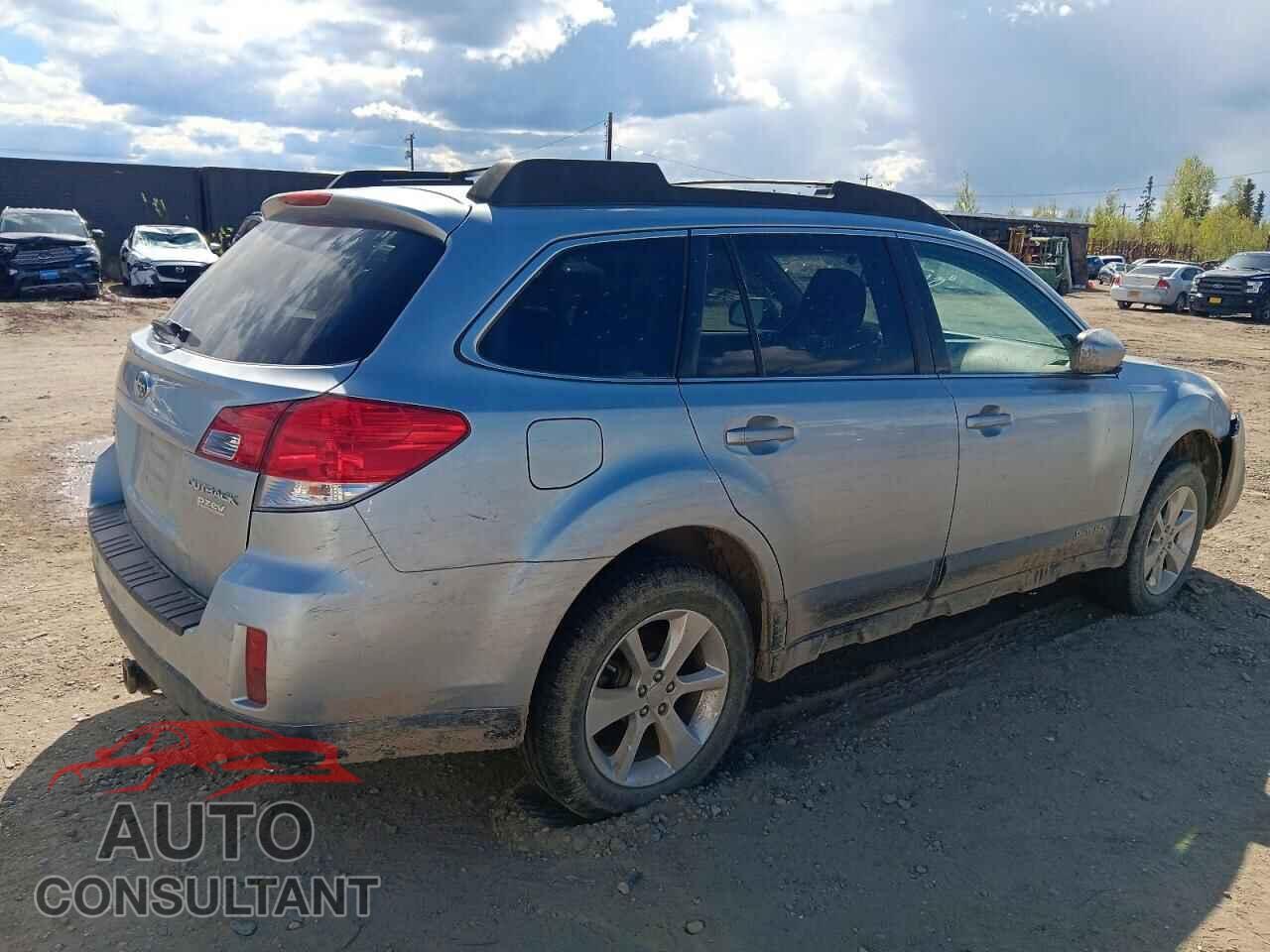 SUBARU OUTBACK 2013 - 4S4BRBGC2D3317742