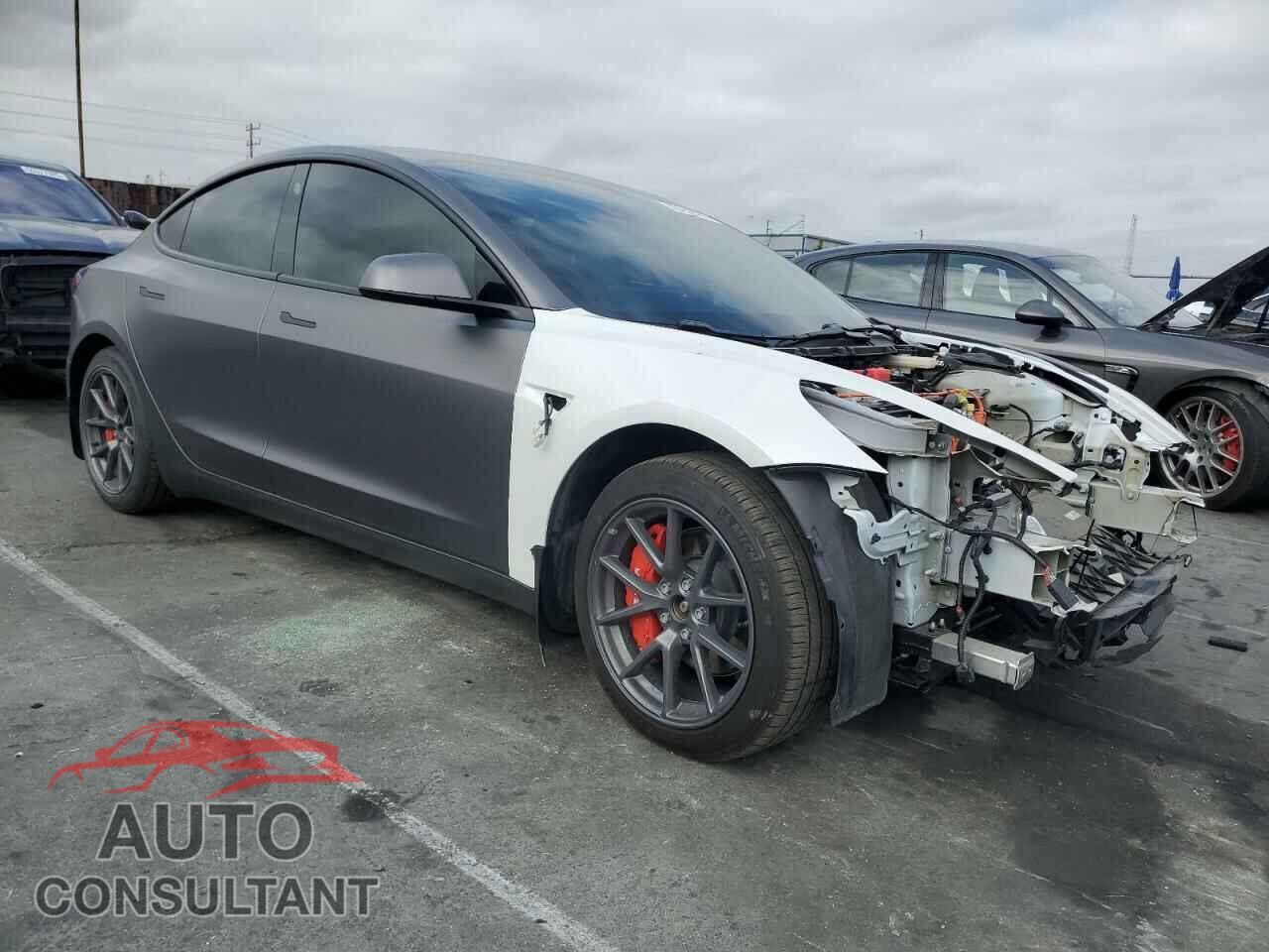 TESLA MODEL 3 2021 - 5YJ3E1EB3MF003786