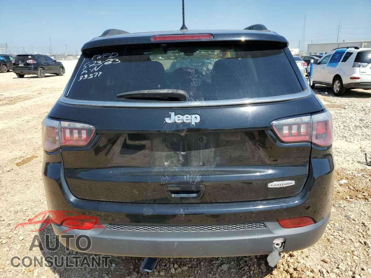 JEEP COMPASS 2018 - 3C4NJCBB2JT339205
