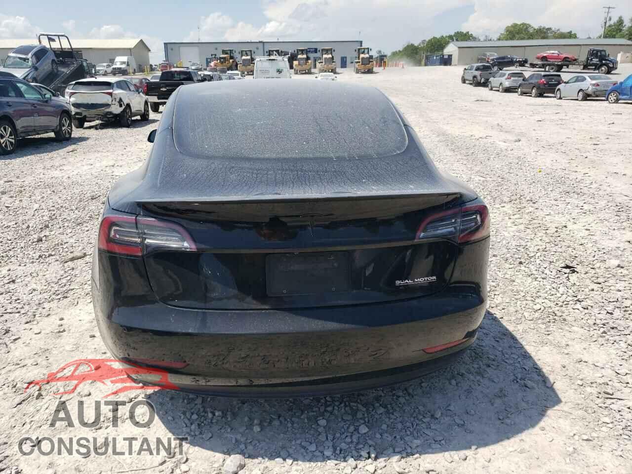 TESLA MODEL 3 2018 - 5YJ3E1EB2JF074070