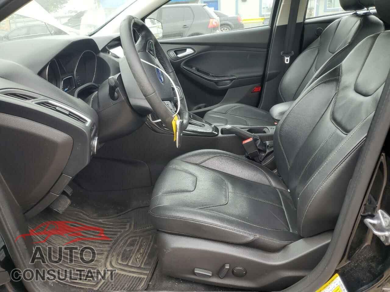 FORD FOCUS 2017 - 1FADP3J23HL218867