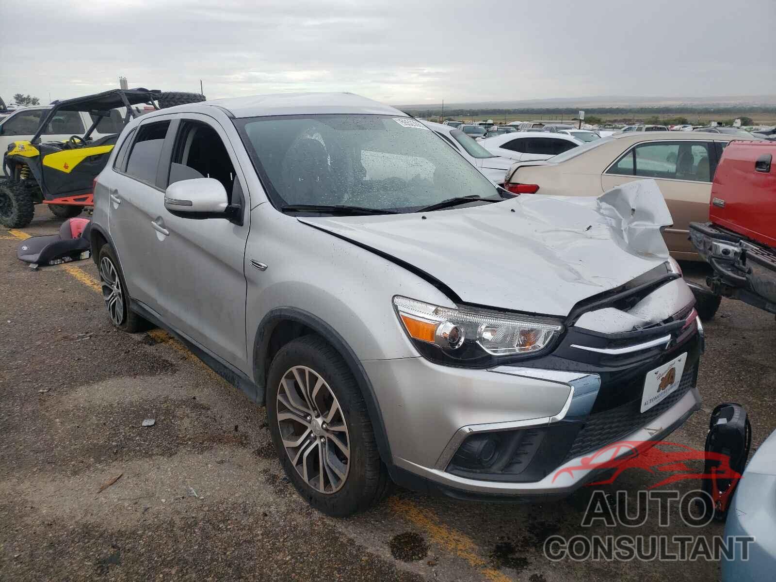 MITSUBISHI OUTLANDER 2018 - JA4AR3AU1JU011266