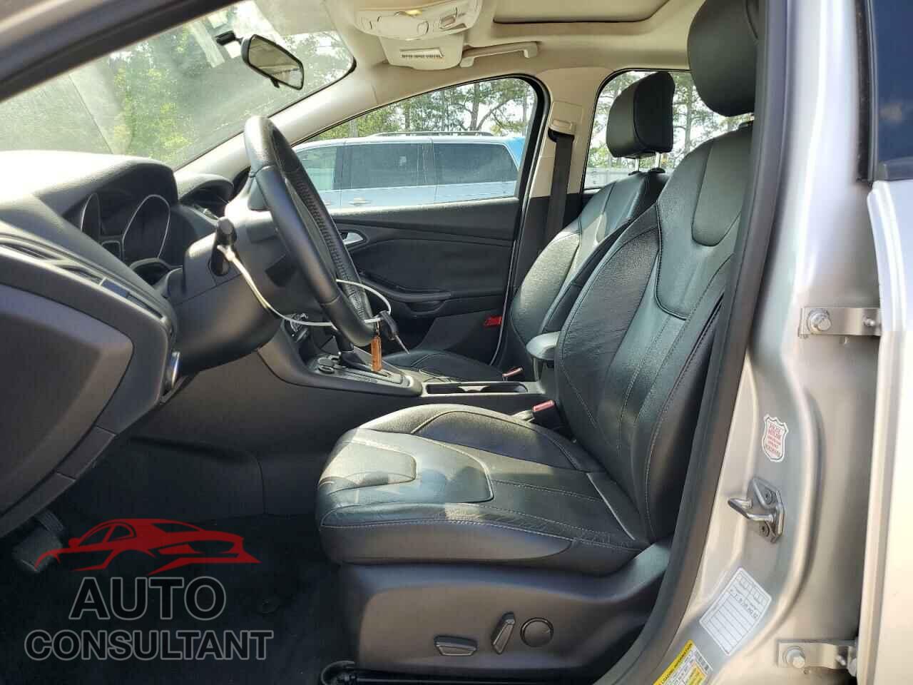 FORD FOCUS 2016 - 1FADP3F25GL307525