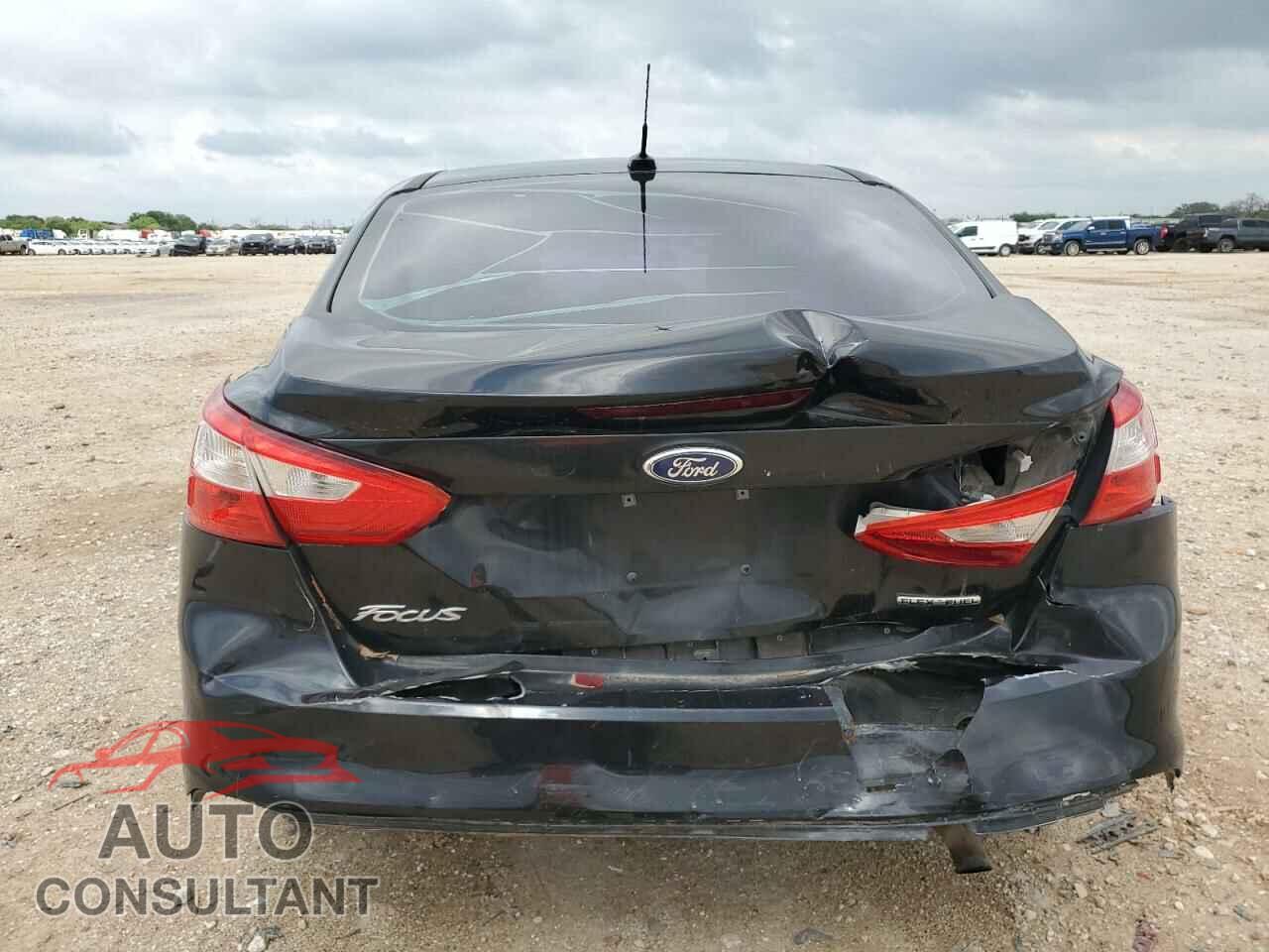 FORD FOCUS 2014 - 1FADP3E21EL209011