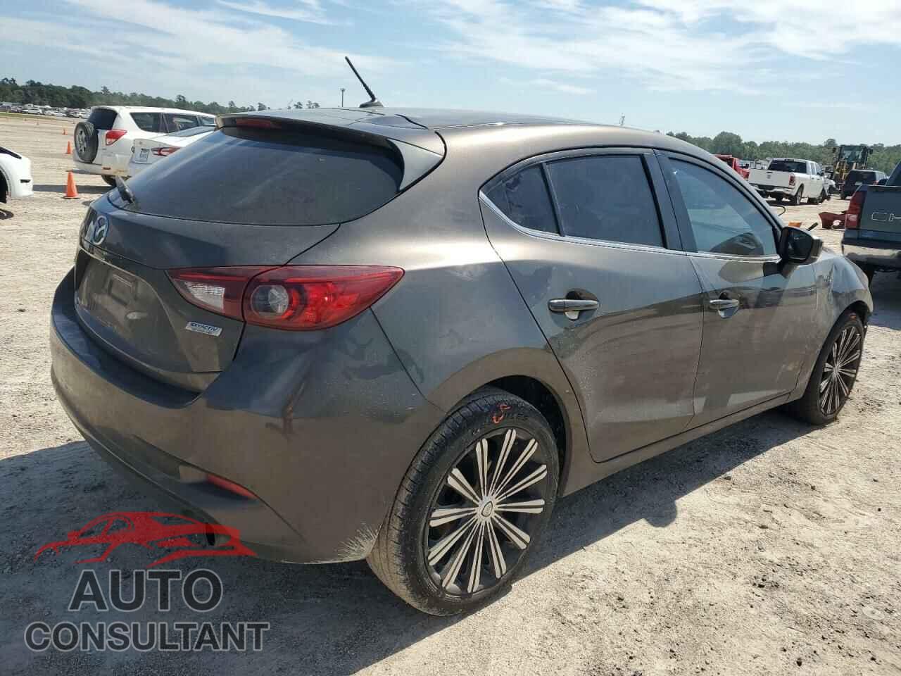 MAZDA 3 2017 - 3MZBN1L32HM123939