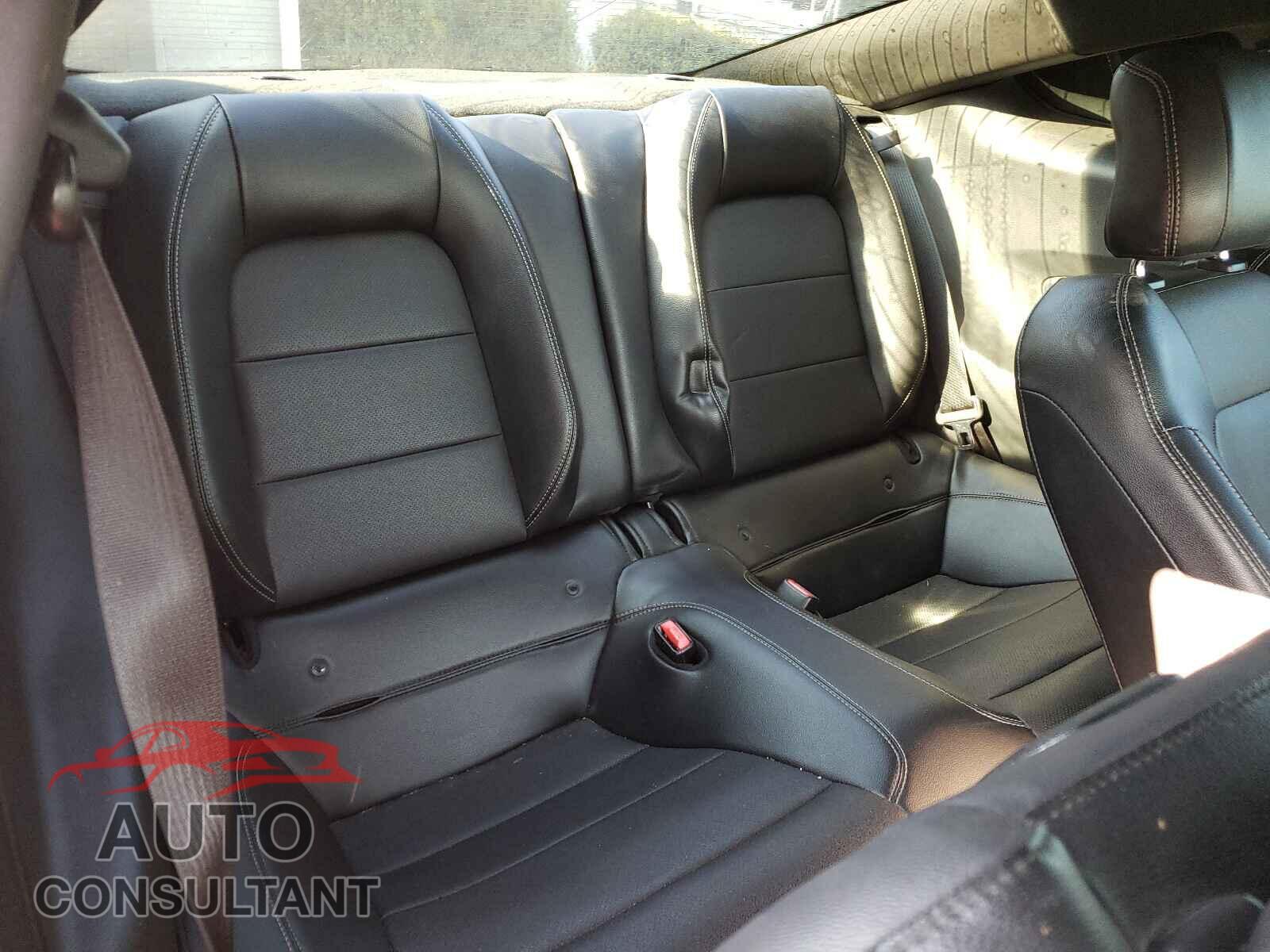 FORD MUSTANG 2017 - 1FA6P8TH8H5295696