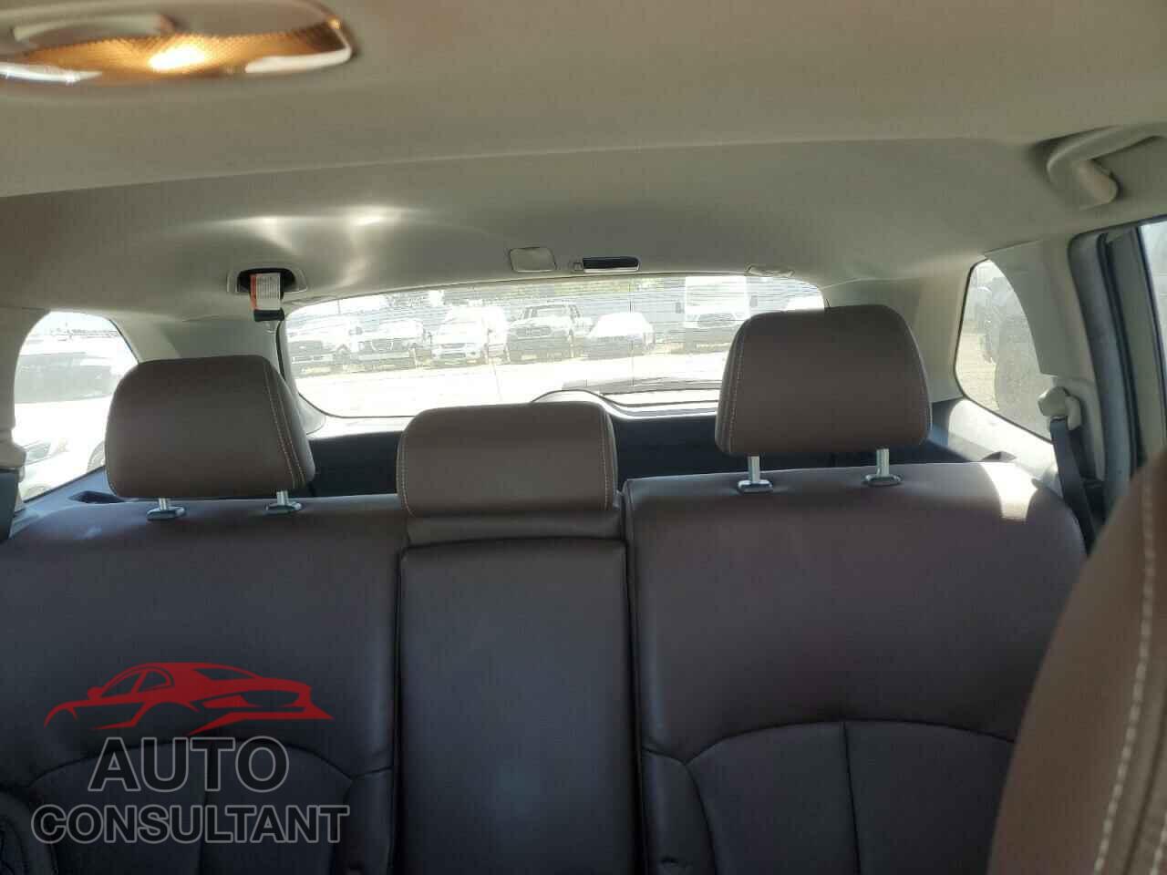 SUBARU OUTBACK 2014 - 4S4BRBPC4E3221161