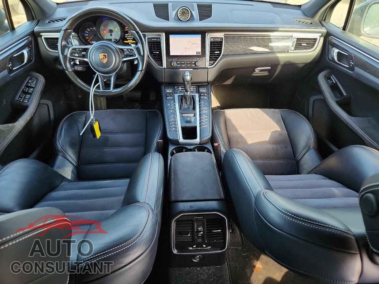 PORSCHE MACAN 2018 - WP1AG2A57JLB60185