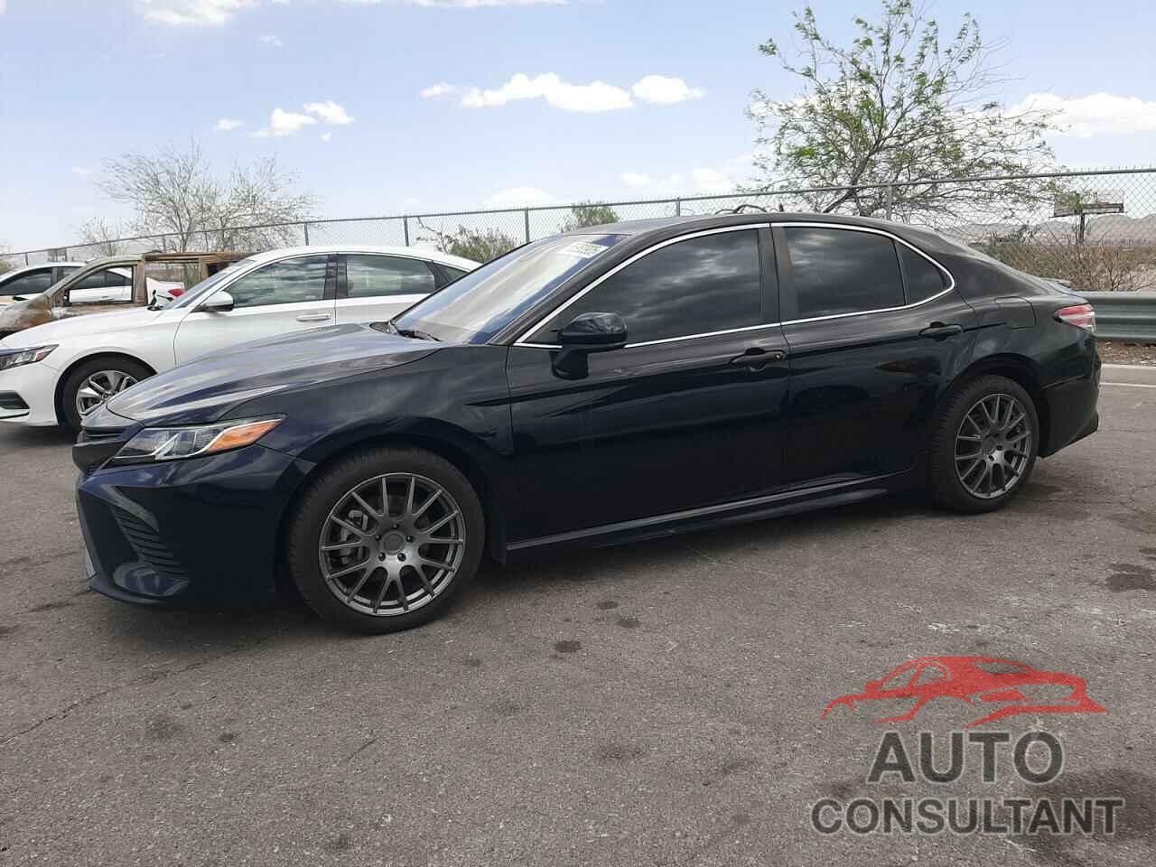 TOYOTA CAMRY 2018 - 4T1B11HK4JU613276