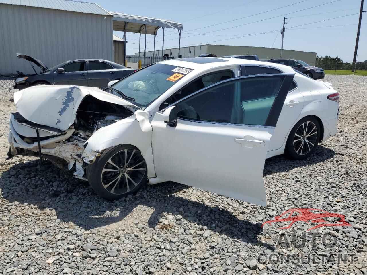 TOYOTA CAMRY 2018 - 4T1B11HK6JU525099