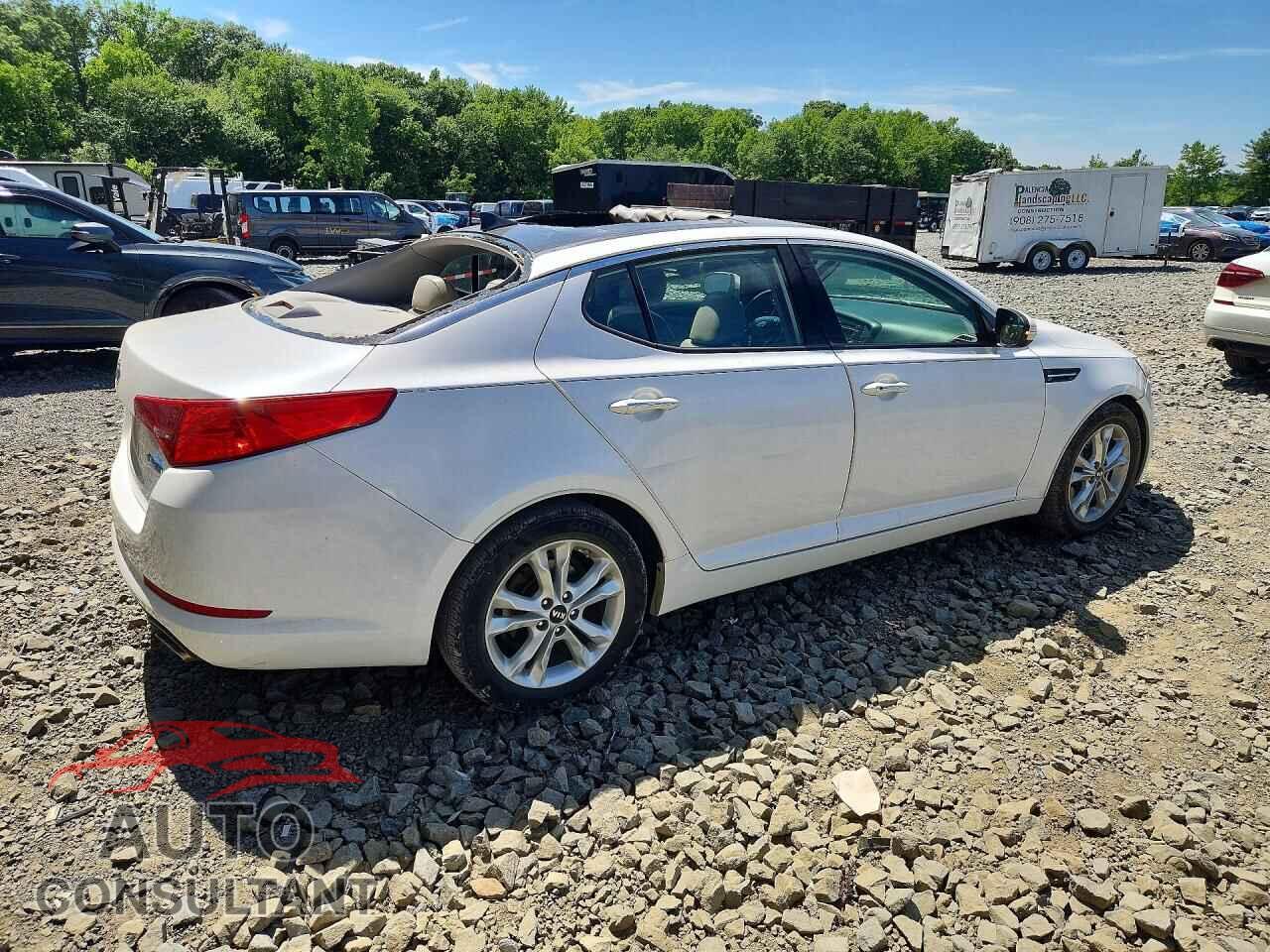 KIA OPTIMA 2011 - KNAGN4A66B5163863