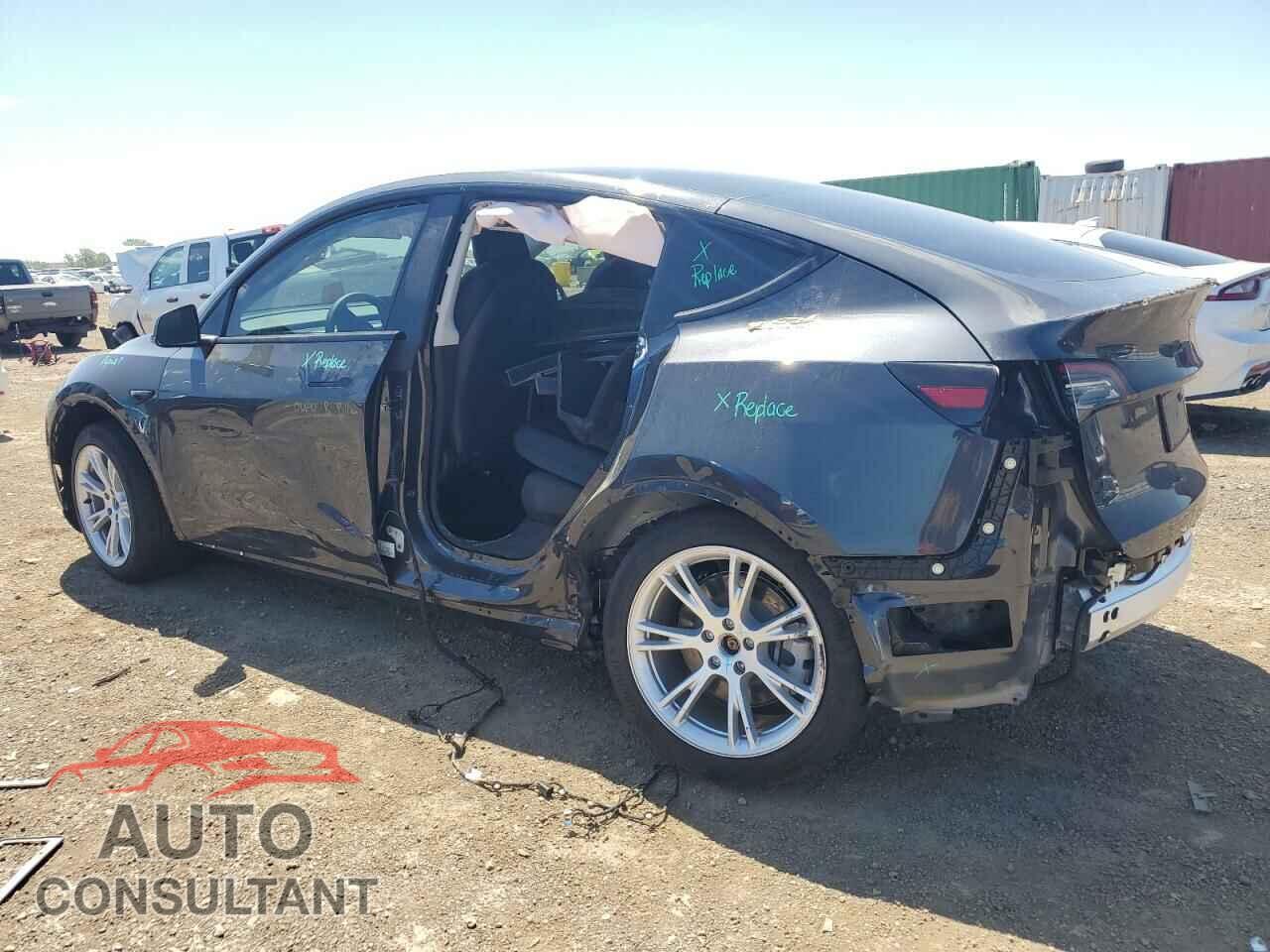 TESLA MODEL Y 2024 - 7SAYGDEE4RF995863