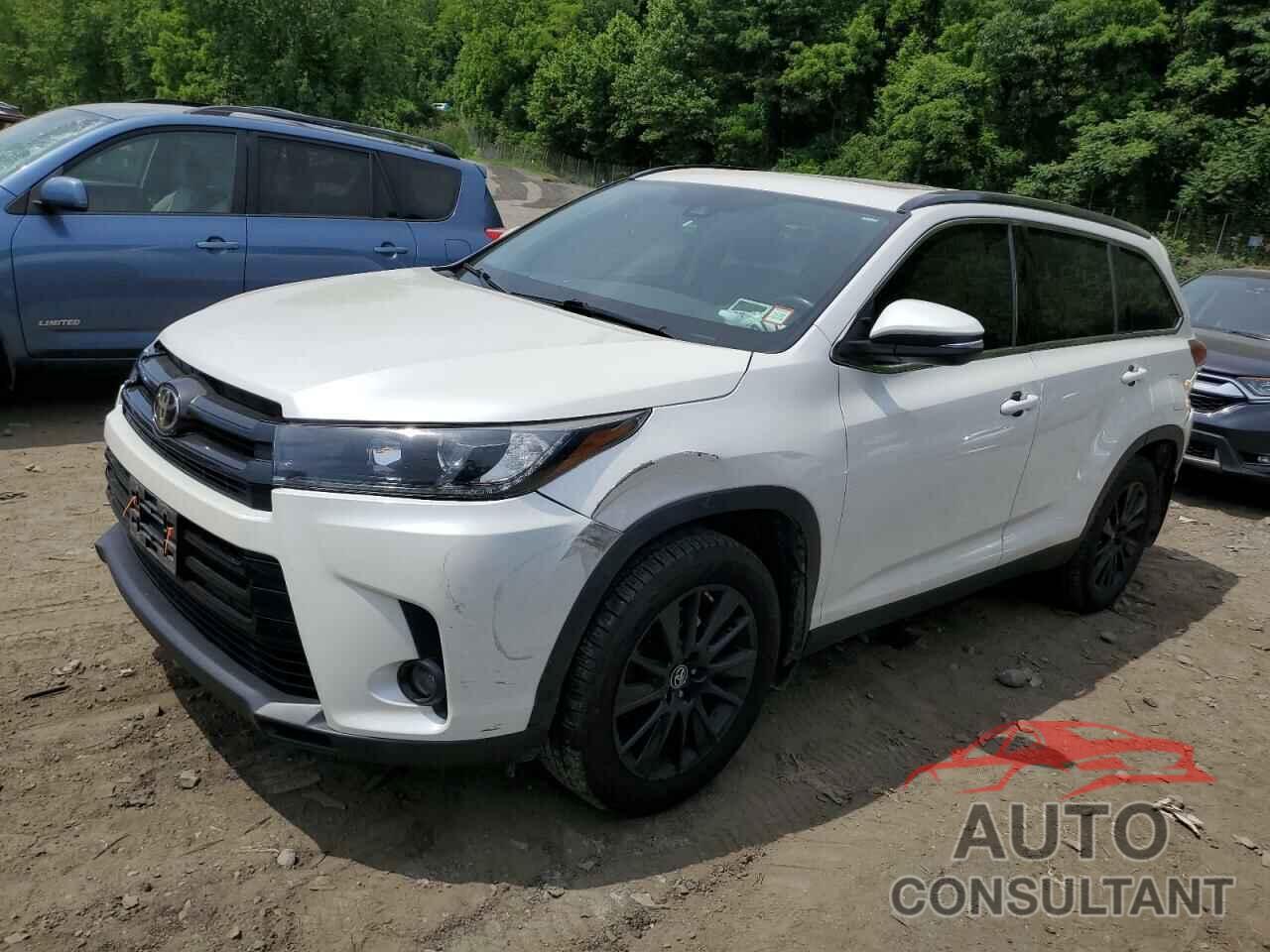 TOYOTA HIGHLANDER 2019 - 5TDJZRFH0KS603204