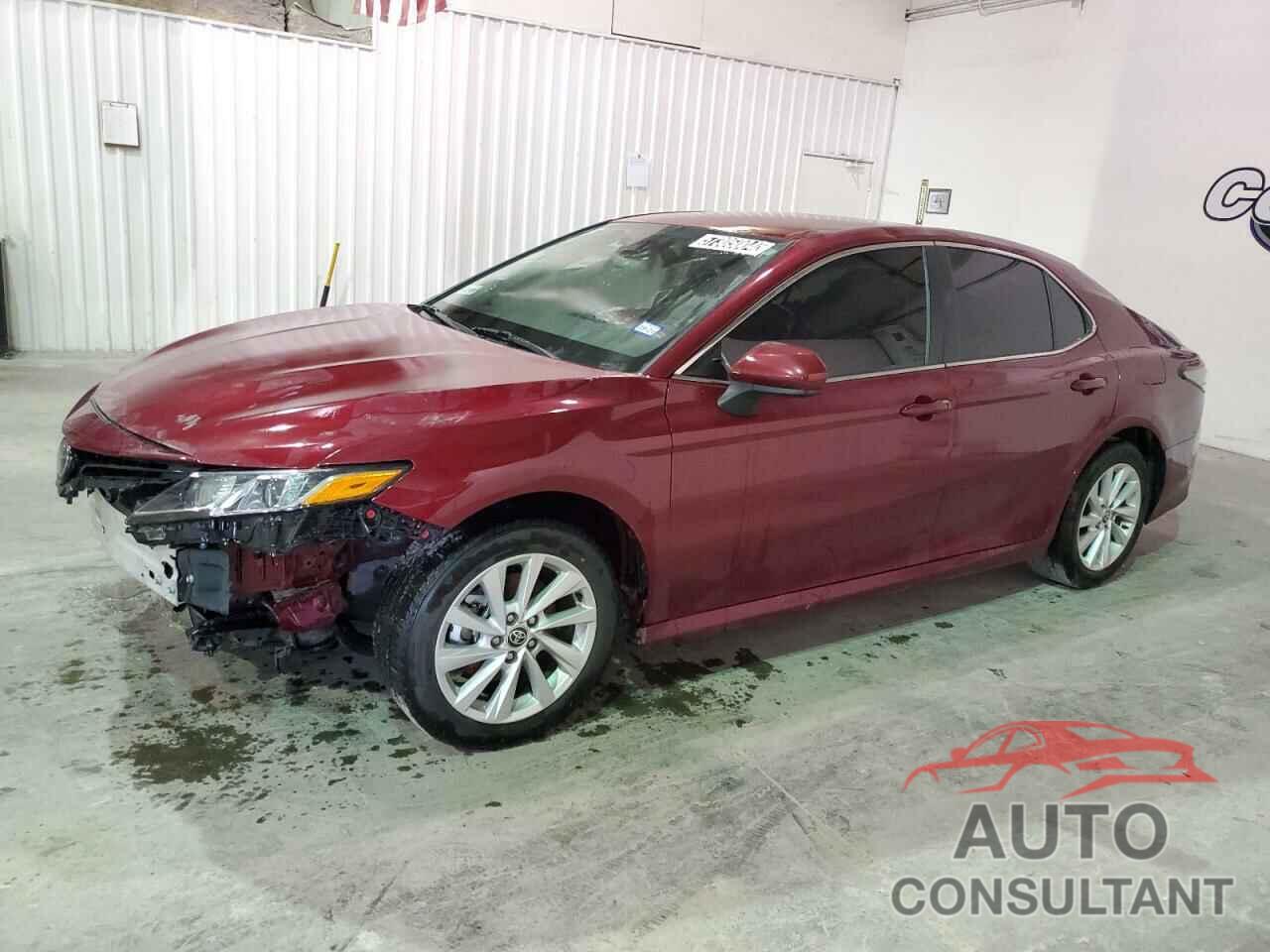 TOYOTA CAMRY 2022 - 4T1C11AK5NU695961