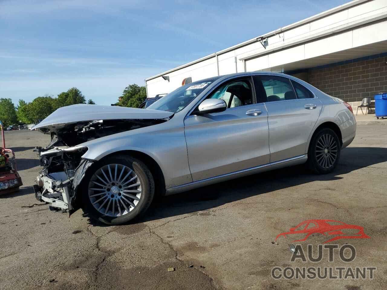 MERCEDES-BENZ C-CLASS 2015 - 55SWF4KB0FU028257
