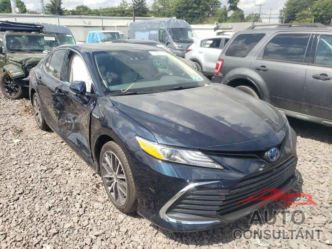 TOYOTA CAMRY 2021 - 4T1F31AK1MU031971