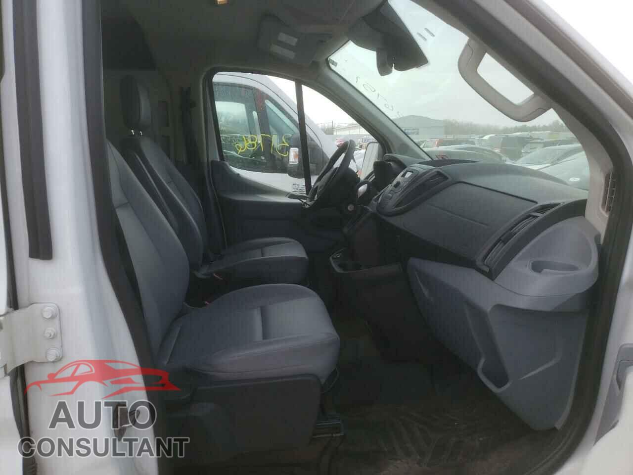 FORD TRANSIT CO 2017 - 1FTYR2ZM5HKB30740
