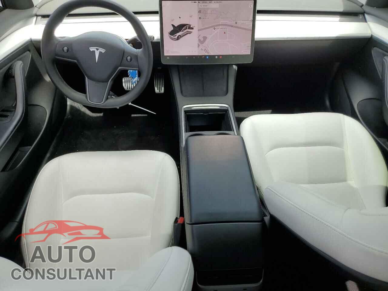TESLA MODEL 3 2021 - 5YJ3E1EB2MF004136