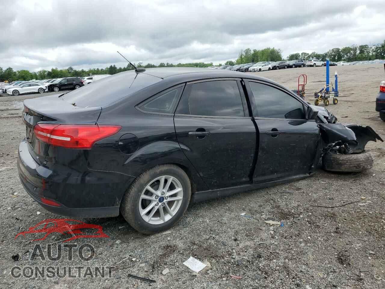 FORD FOCUS 2018 - 1FADP3F29JL262371