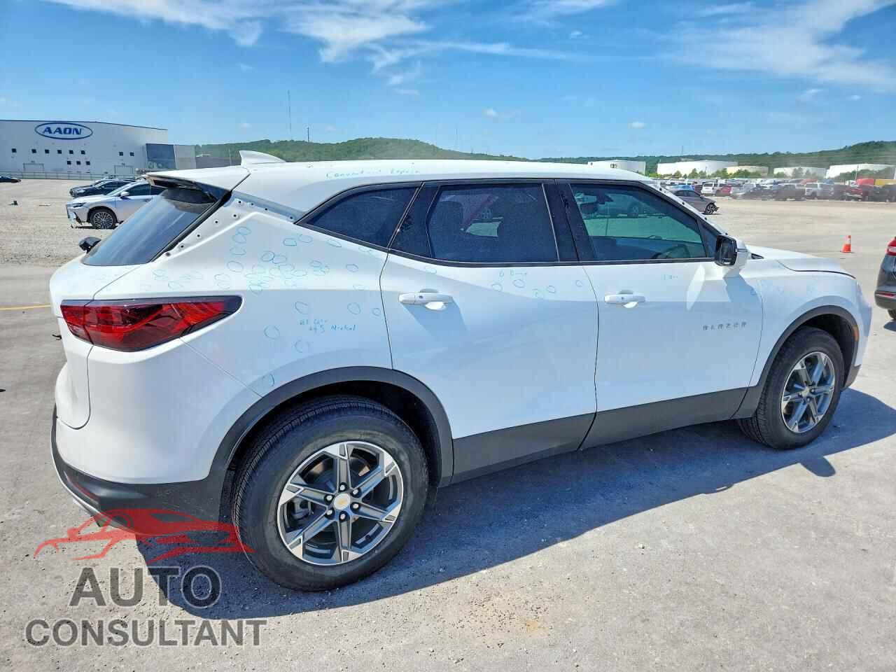 CHEVROLET BLAZER 2023 - 3GNKBDRS2PS102974