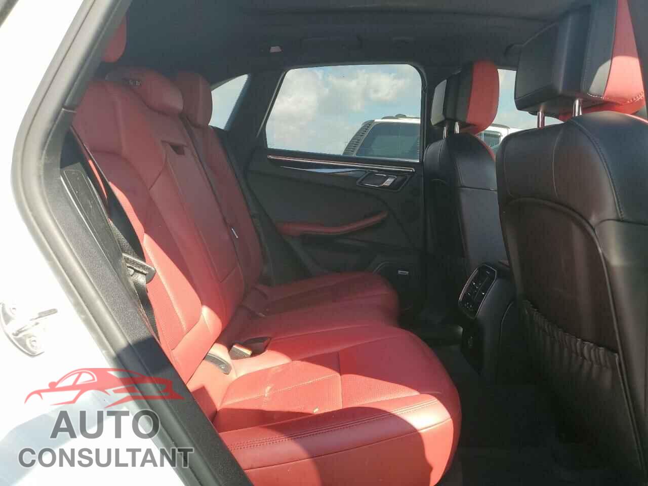 PORSCHE MACAN 2018 - WP1AB2A58JLB38467