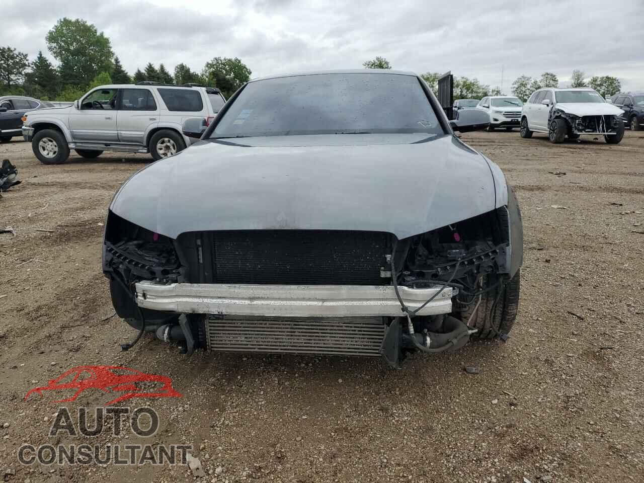 AUDI A5 2012 - WAULFAFRXCA018833
