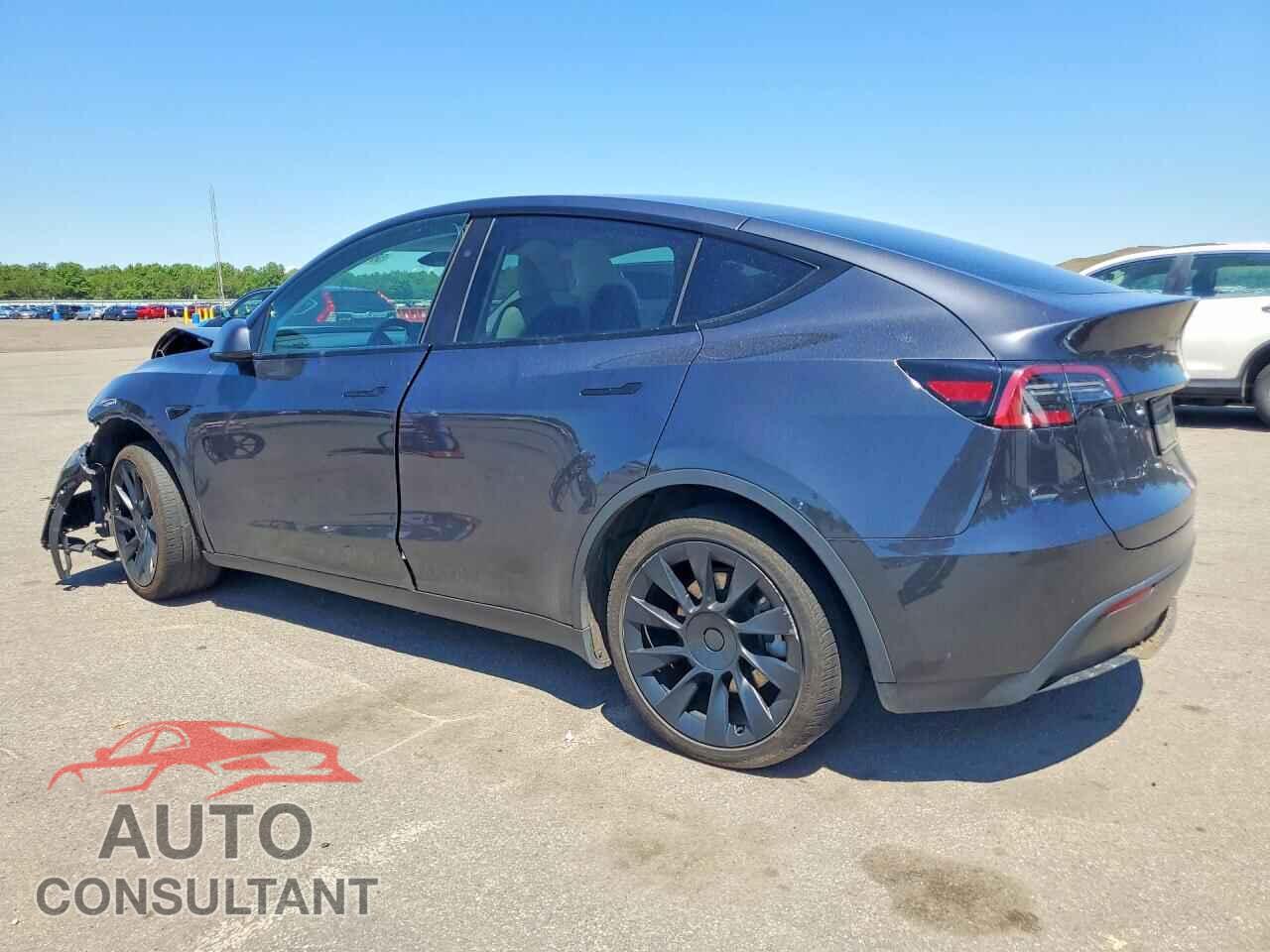 TESLA MODEL Y 2024 - 7SAYGDED8RF093126