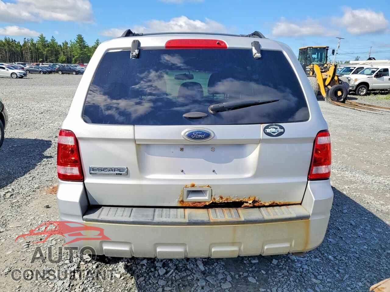 FORD ESCAPE 2011 - 1FMCU0D76BKC00618
