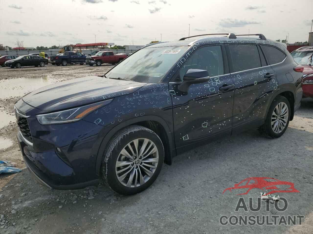 TOYOTA HIGHLANDER 2022 - 5TDFZRBH8NS234558